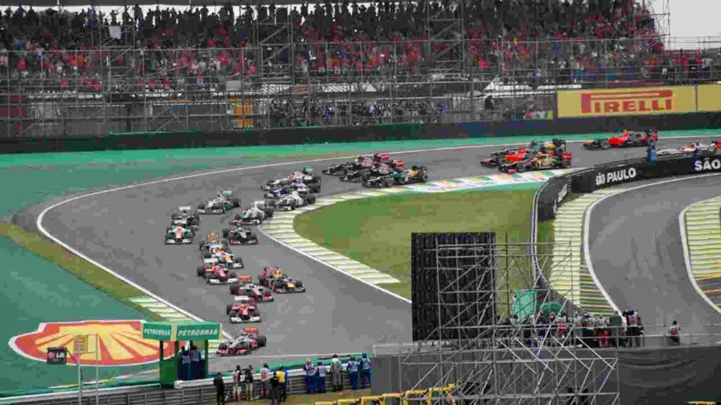 The start of the 2012 Brazilian GP (Image by Pedro Leiria, through Flickr)