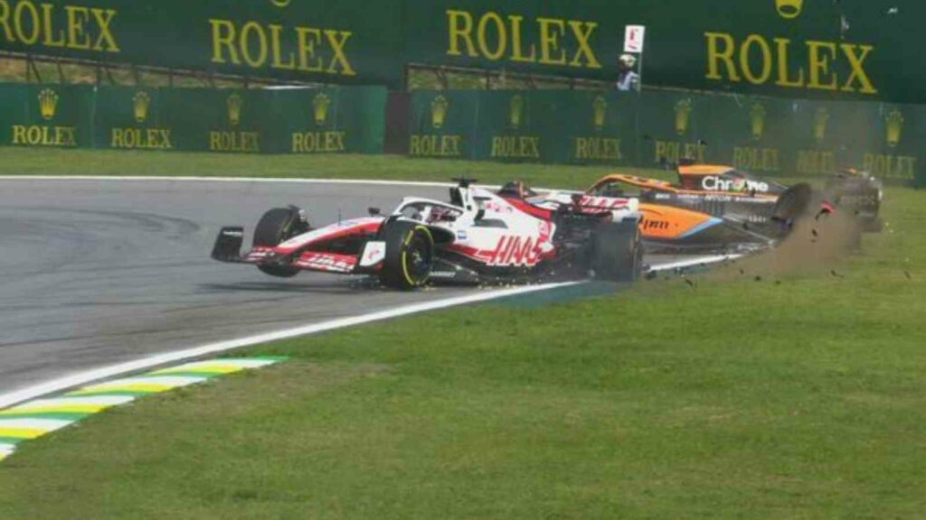 "He was wholly to blame," Daniel Ricciardo given a 3-place grid drop after colliding with Kevin Magnussen at Interlagos 1 Kevin Magnussen and Daniel Ricciardo collide in Brazil F1