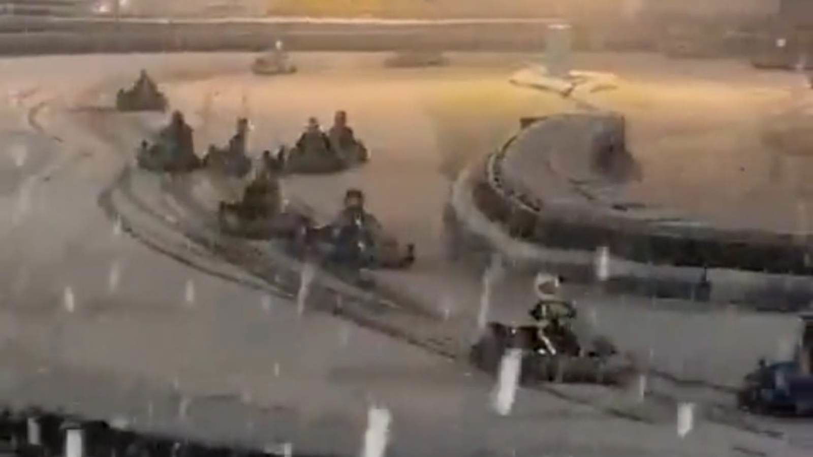“Something Kimi would excel at!” – Fans react as former F1 champion Damon Hill shares a video of snow karting, calling for such a spectacle in F1