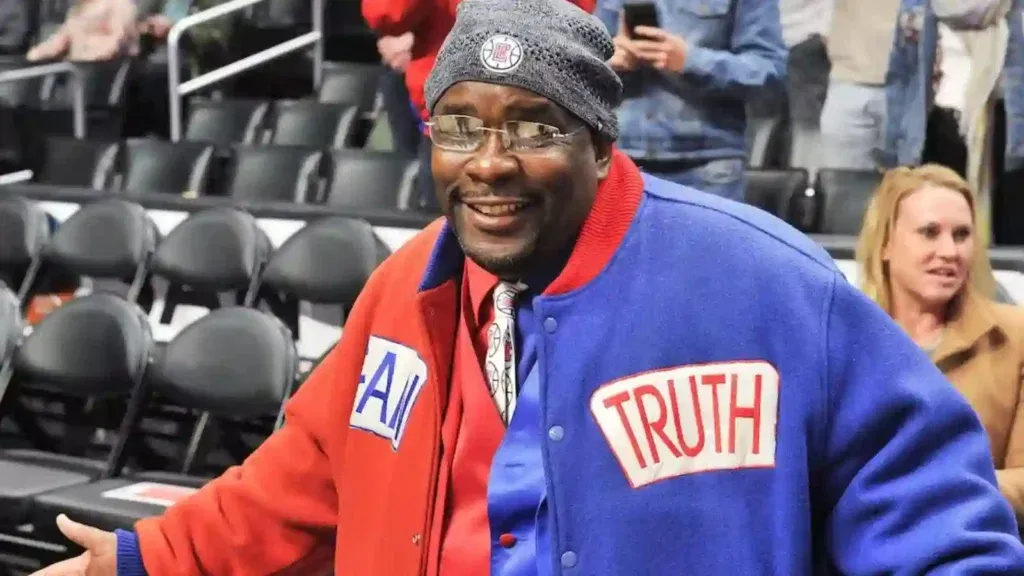 Los Angeles Clippers superfan Clipper Darrell