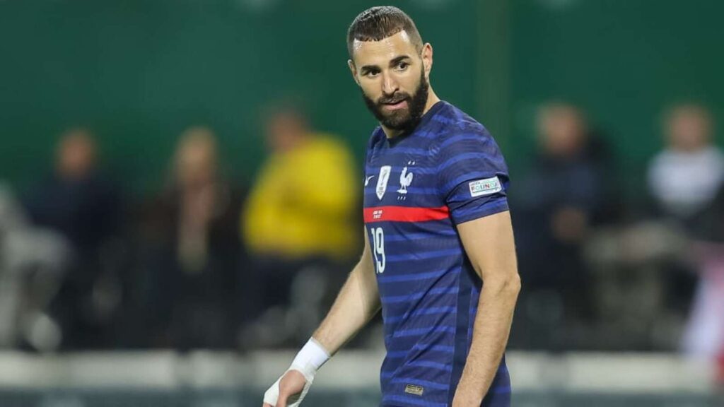 Karim Benzema reportedly declines French President Emmanuel Macron's invitation to accompany him for 2022 FIFA World Cup Final 1 Q 1671358986