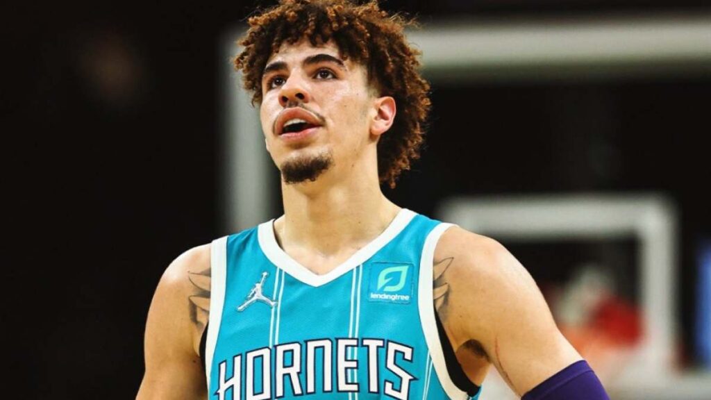 "Hell, NO!", LaVar Ball furiously responds to LaMelo Ball representing the LA Laker 1 LaMelo Ball