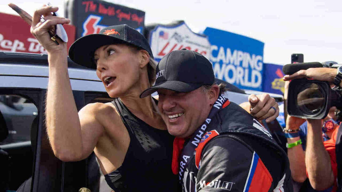 Tony Stewart Confesses He Was "Not a Good Person to People" in His NASCAR Days 2 Leah Pruett and Tony Stewart