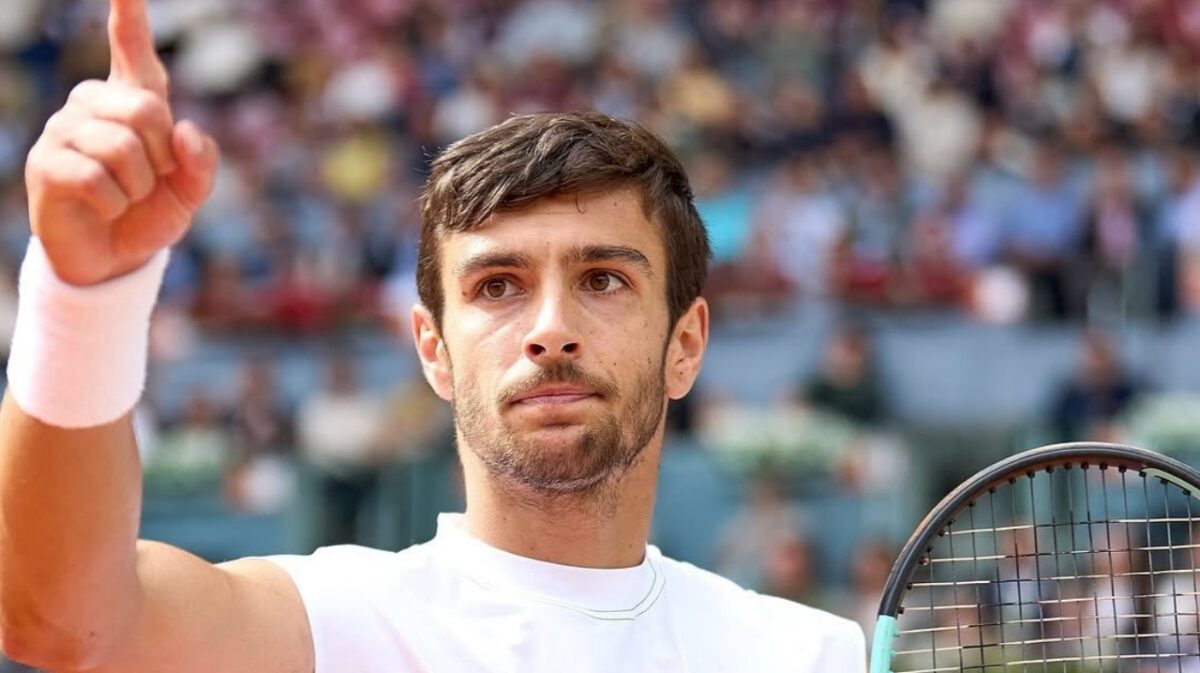 Serena Williams' Ex-Coach Calls Lorenzo Musetti 'Very Lucky' on Avoiding Default for Kicking a Ball at Lineswoman at Roland Garros 1 Lorenzo Musetti