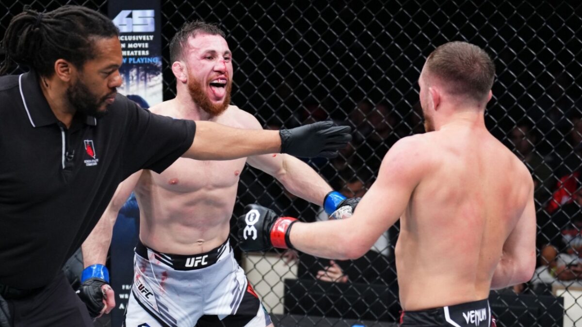 "Dude is nuts" - Fans fear for UFC Champ Merab Dvalishvili's life after wild pull-ups stunt on cliff edge 4 Merab Dvalishvili dominating his opponents