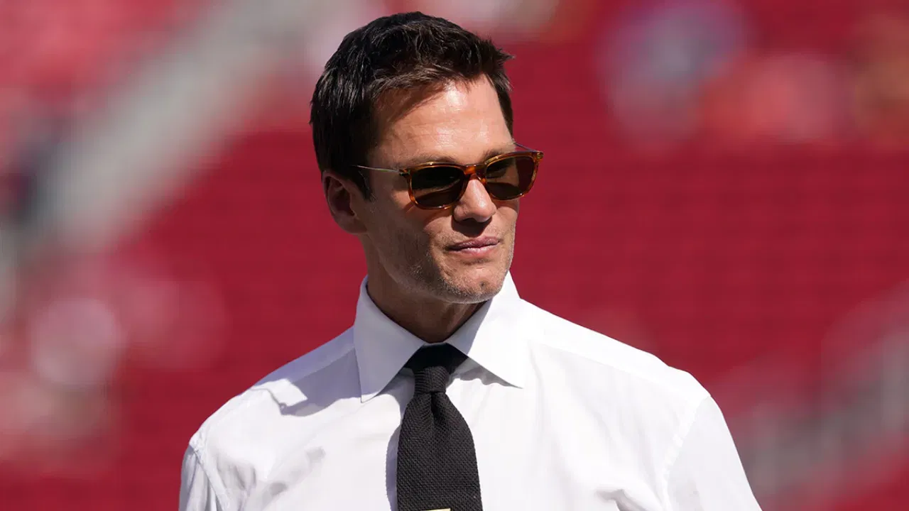 Tom Brady Opens up About His Concussion Rumors During Super Bowl 51 to Logan Paul: “I Was on Autopilot”