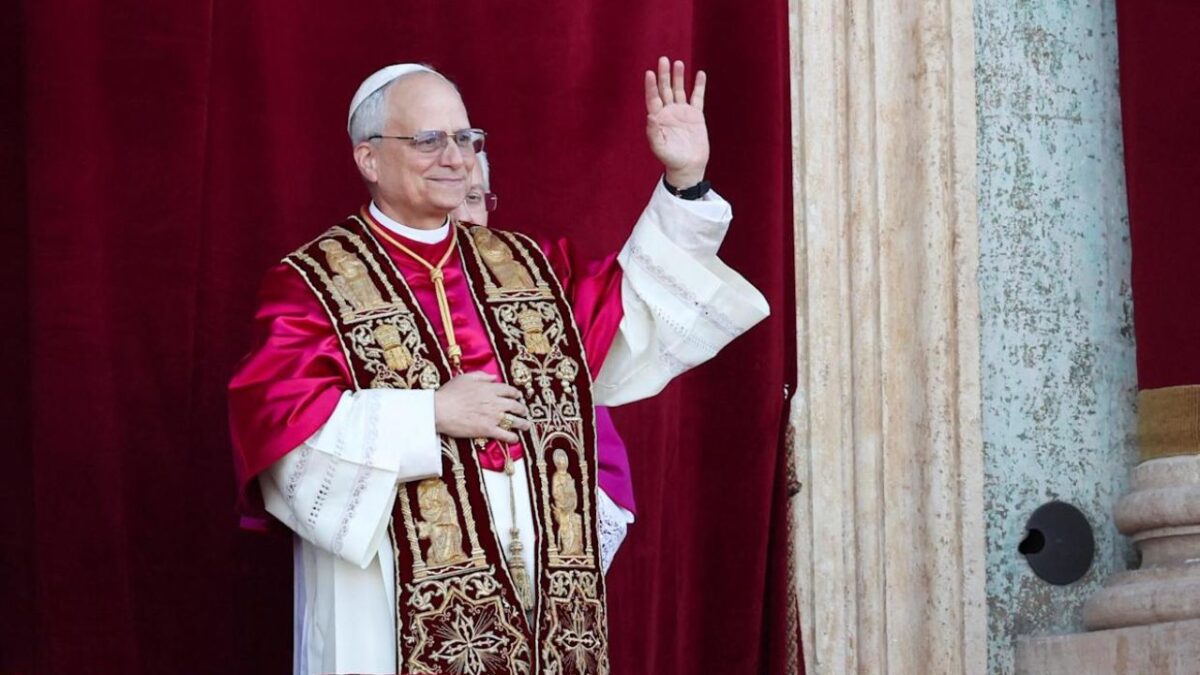 White Sox Take Hilarious SWIPE at Cubs After Chicago Native Pope Leo XIV Gets Named as New Pope 3 Pope Leo XIV