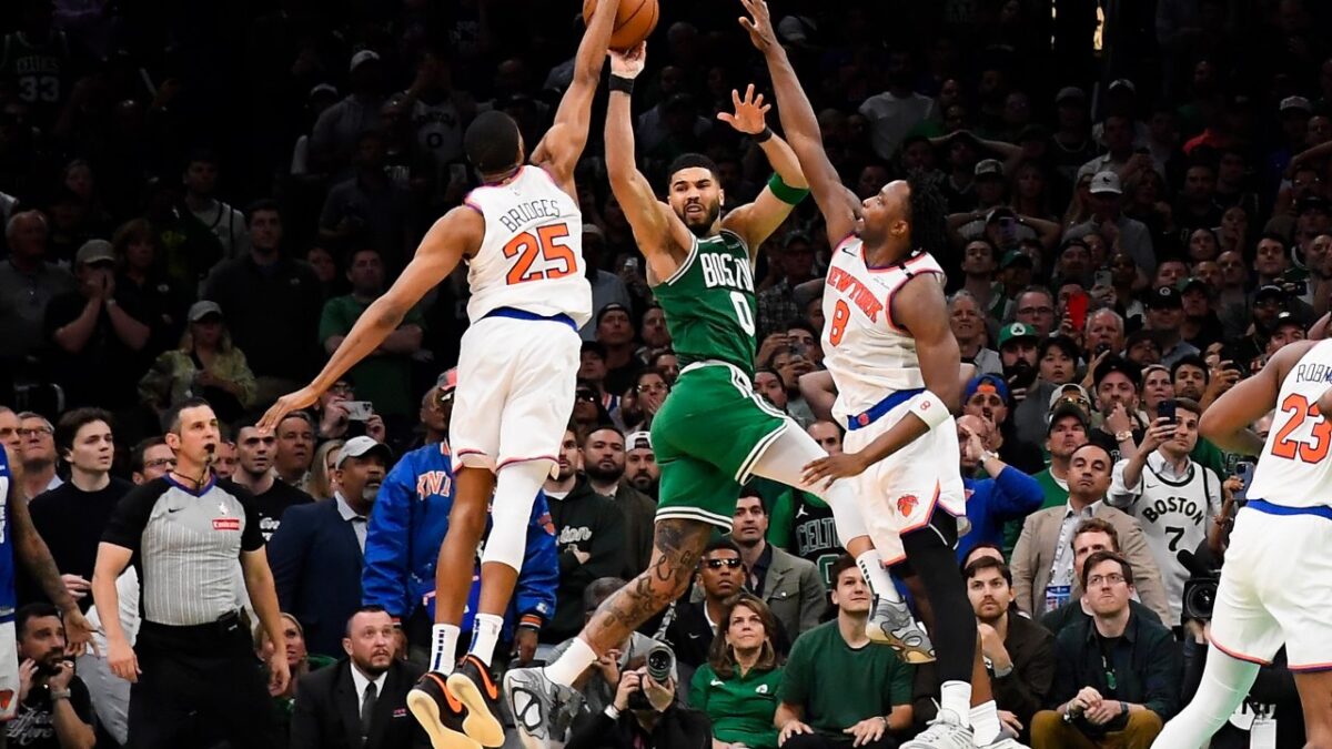 Villanova Alum Pope Leo XIV's Election Sparks Knicks Championship Hopes 3 Knicks fans hope the divine connection helps their team win the NBA title