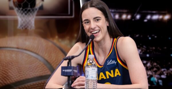 Caitlin Clark donates $300,000 to Feeding America