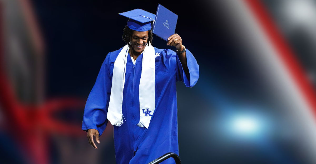 Rajon Rondo Graduates From Kentucky Over a Decade After NBA All-Star Selections