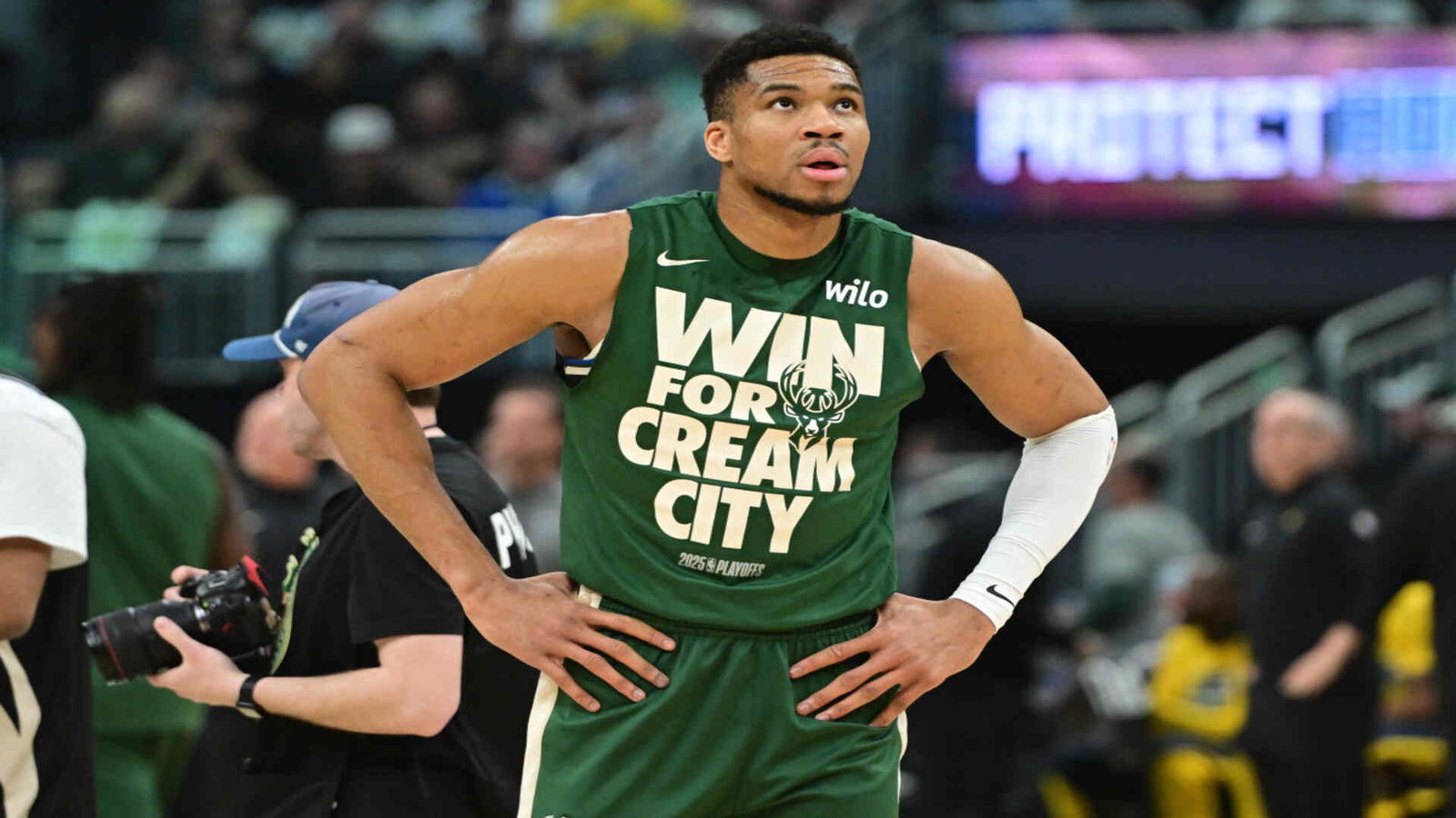 Giannis Antetokounmpo (Image Via Athlon Sports)