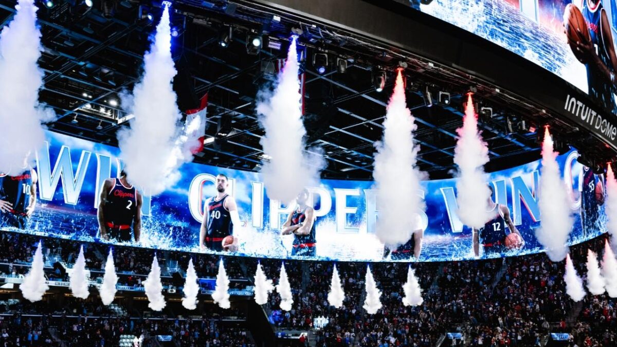Inside Clippers' $2 Million Luxury Courtside Seat: Bartender, Sushi, and Everything You Need To Know 3 Steve Ballmer's Intuit Dome features double-sided halo boards