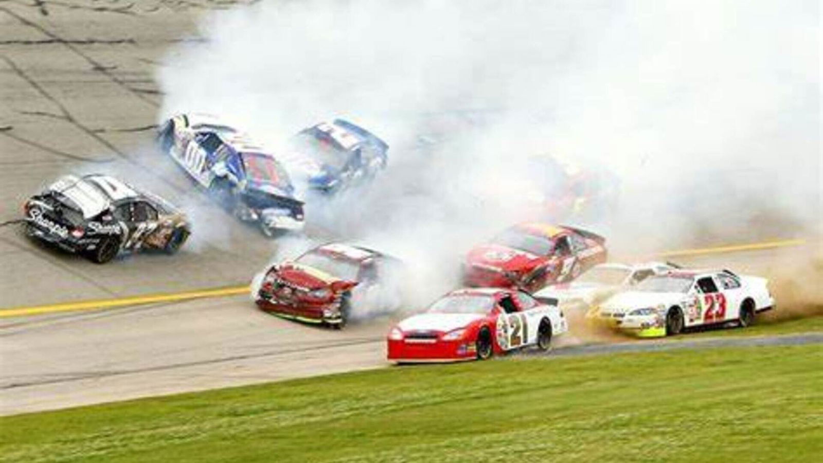 6. Dale Earnhardt Jr. – Talladega (2004)