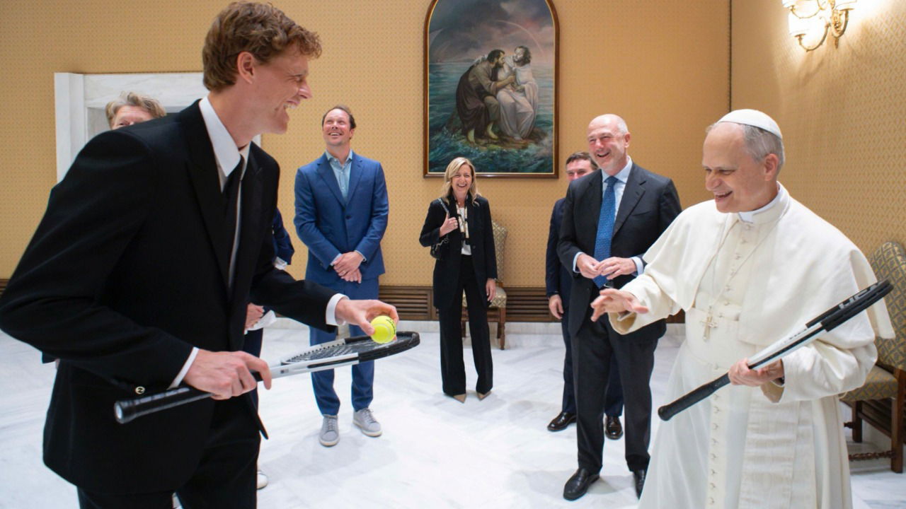 Jannik Sinner Makes ‘Never Forget’ Admission After Meeting Pope XIV with Parents During Italian Open Campaign