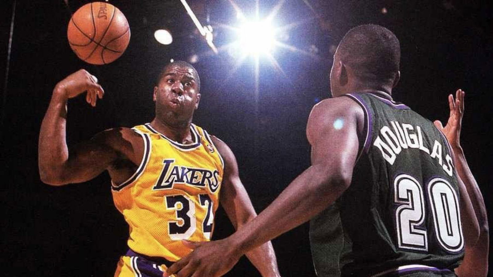 1) Magic Johnson – No-Look Pass
