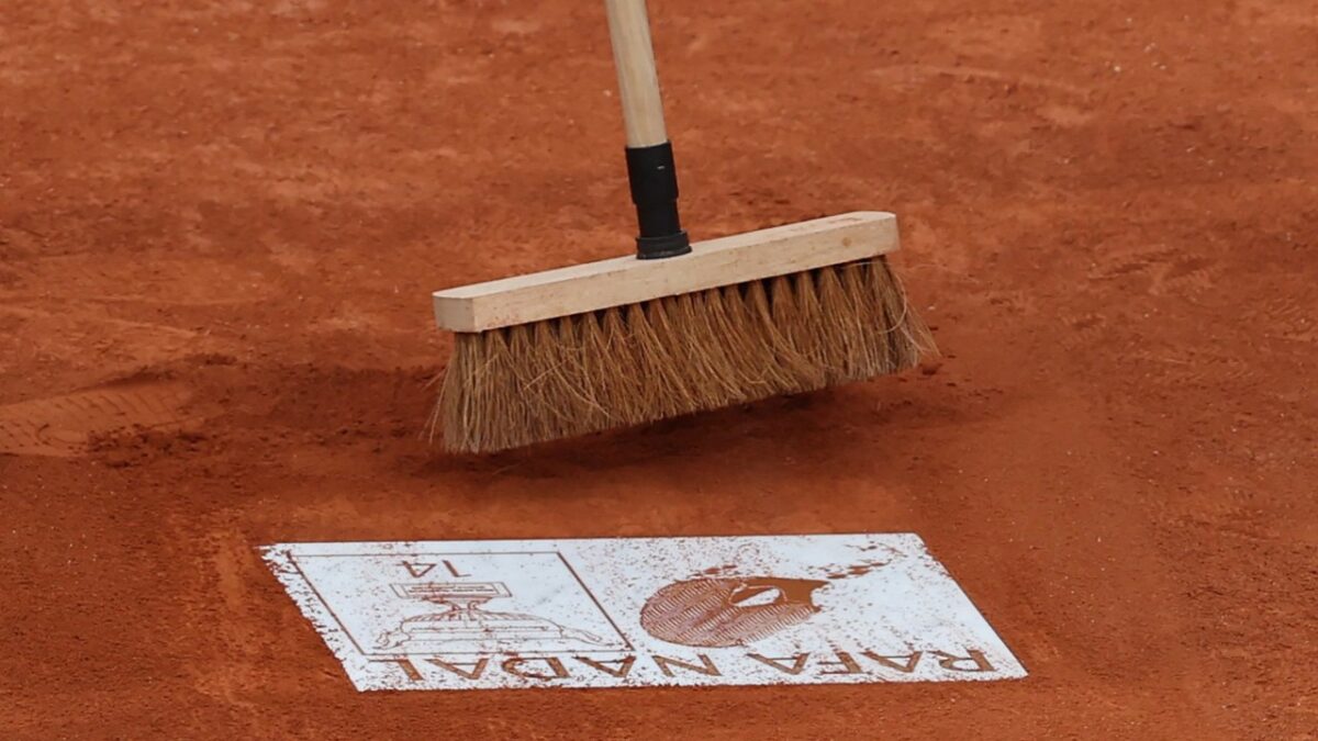 (In Images) Rafael Nadal Sobs Like a Kid Seeing His Footprints Forever Etched on Court Philippe Chatrier 1 Rafael Nadal footprint