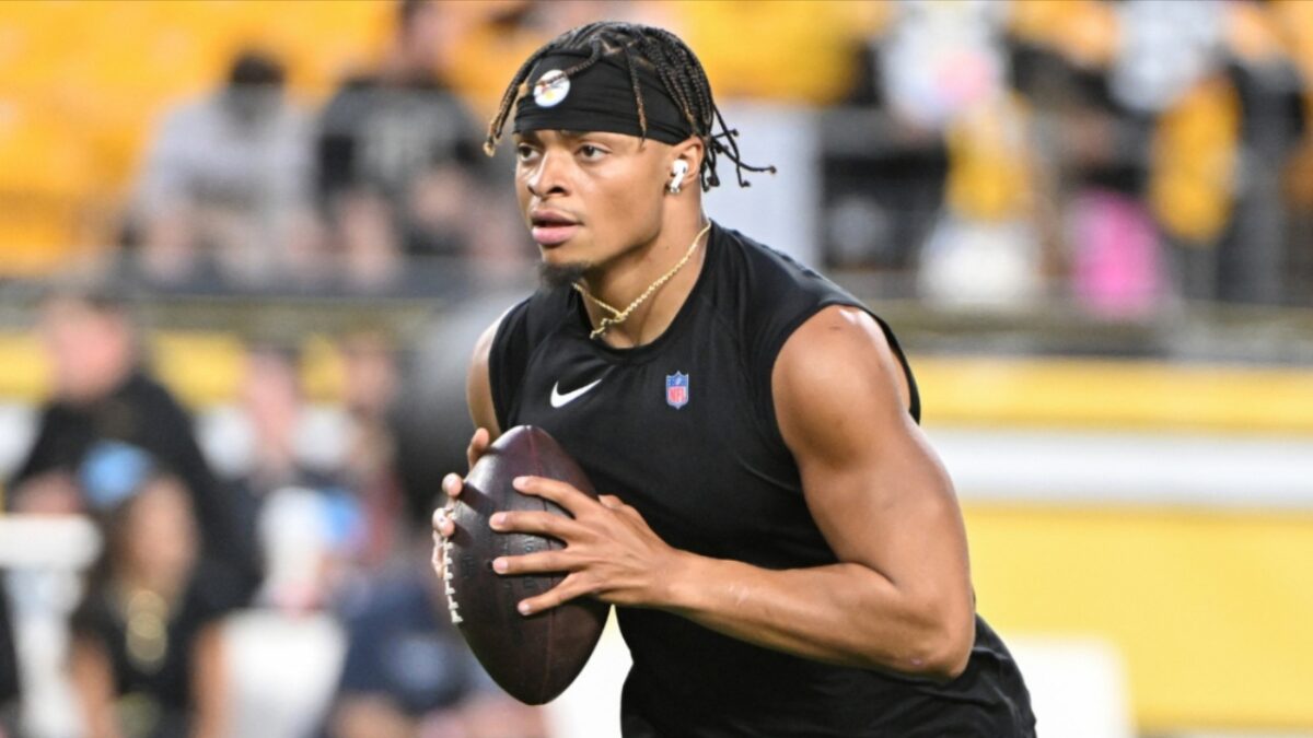 Justin Fields Aspires 'Greatness' with the Jets Post Aaron Rodgers Fiasco 1 Justin Fields