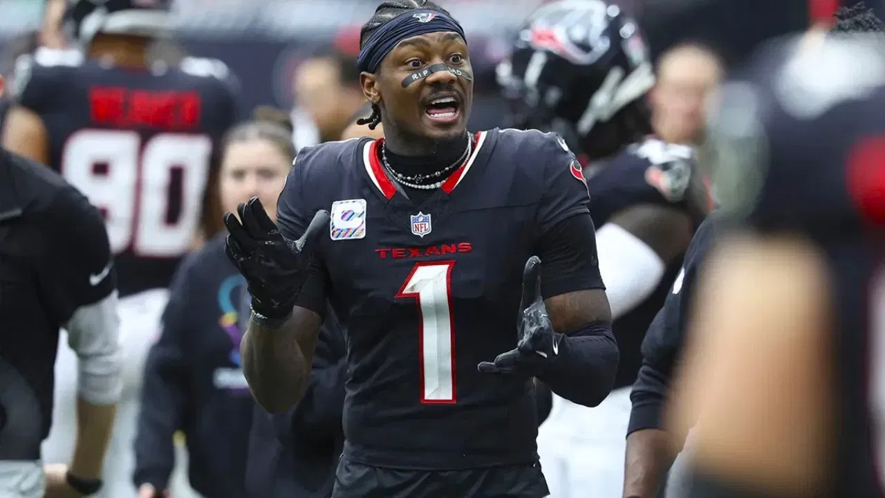 Insider Reports Stefon Diggs May Face Ultimate Penalty for Boat Stunt