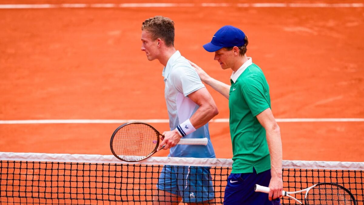 (Video) Jannik Sinner Creates an Iconic Ballerina Pose During Roland Garros Thumping Over Jiri Lehecka at Roland Garros 1 Jannik Sinner Jiri Lehecka Roland Garros
