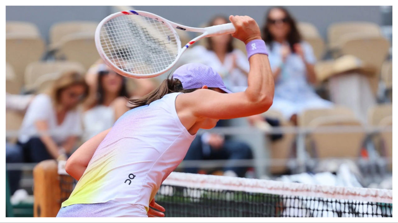 “So Rude” – Fans Call out Iga Swiatek for Her Clash With the Chair Umpire Over a Line Call During Roland Garros Match Against Elena Rybakina