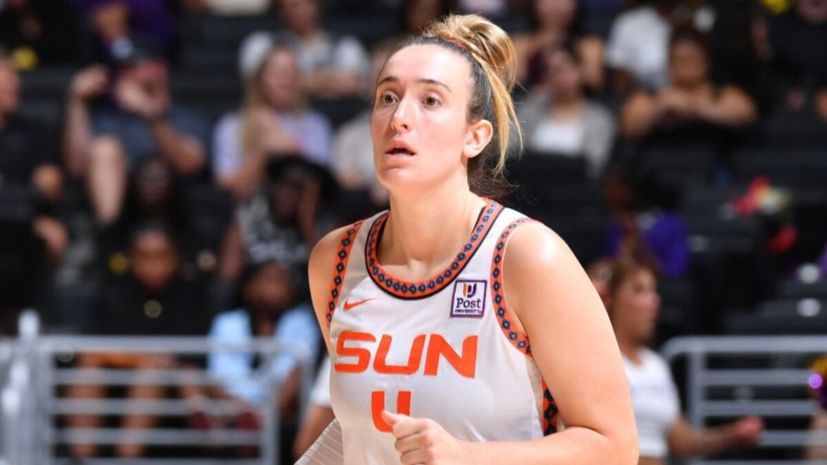 Sabrina Ionescu's Reaction to Successful Challenge When Up by 46 Points Does Not Sit Well with Fans: "Kind of cringe" 1 Marina Mabrey had a terrible game against the New York Liberty