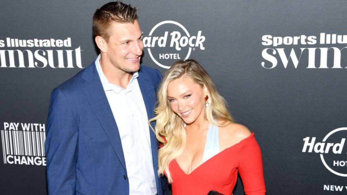 (Video) Rob Gronkowski Almost Gets Hit by Overexcited Fan on the Road: "Watch Where You're Going A**hole" 1 (Video) Rob Gronkowski Almost Gets Hit by Overexcited Fan on the Road: "Watch Where You're Going A**hole"