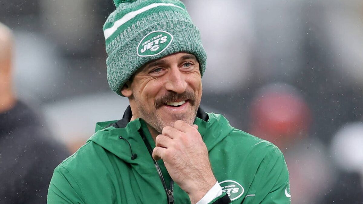 DeShon Elliott Has a Shocking Reaction to Aaron Rodgers Becoming Steelers Quarterback 1 DeShon Elliott Has a Shocking Reaction to Aaron Rodgers Becoming Steelers Quarterback