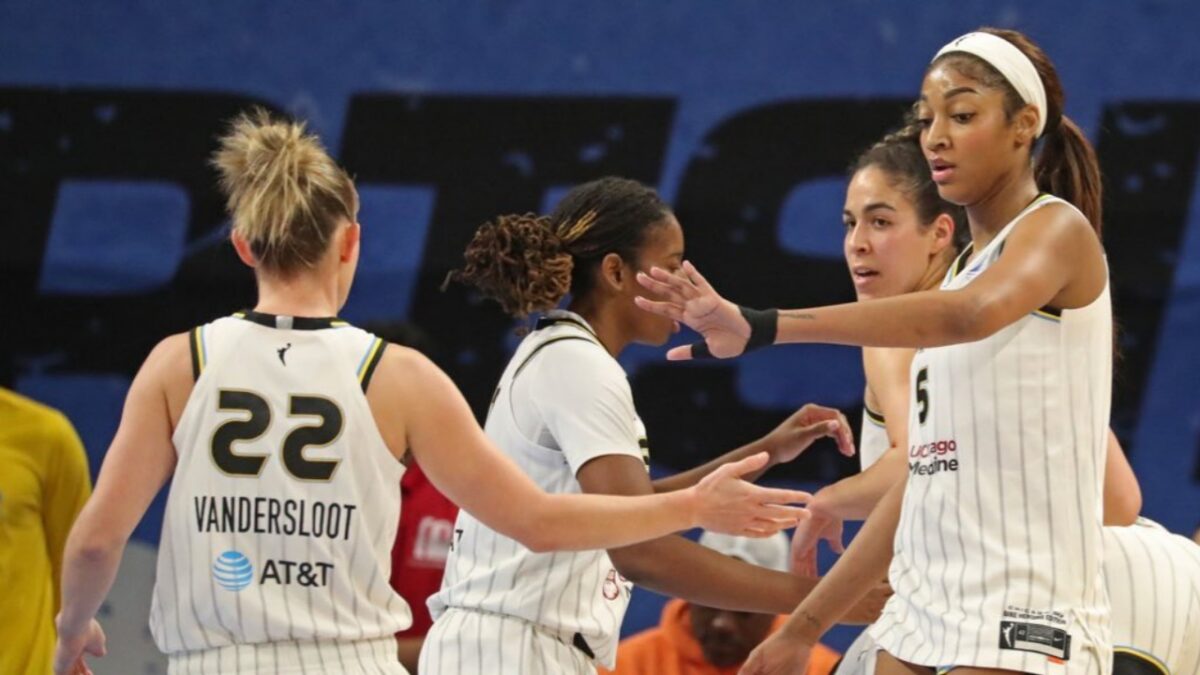 Angel Reese Questions Motives of Radical Outlets Using Lies to Earn off Social Media 1 Angel Reese and her Chicago Sky hope to win against Fever