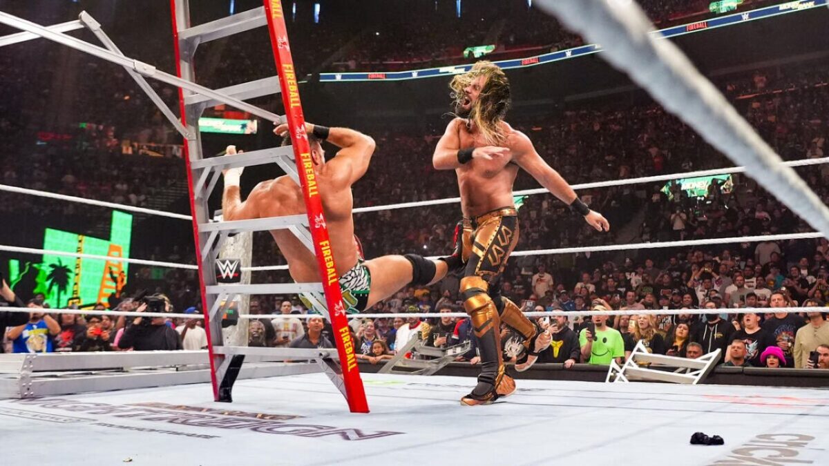 "Seth Hogan Wins Again"- WWE Universe in Anguish as Seth Rollins Becomes Mr. Money in the Bank 2025 1 Seth Rollins and LA Knight