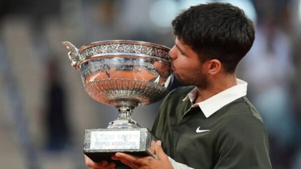 Carlos Alcaraz’s Coach Issues Warning to the Roland Garros Champion About his Intentions for the Grass Court Season