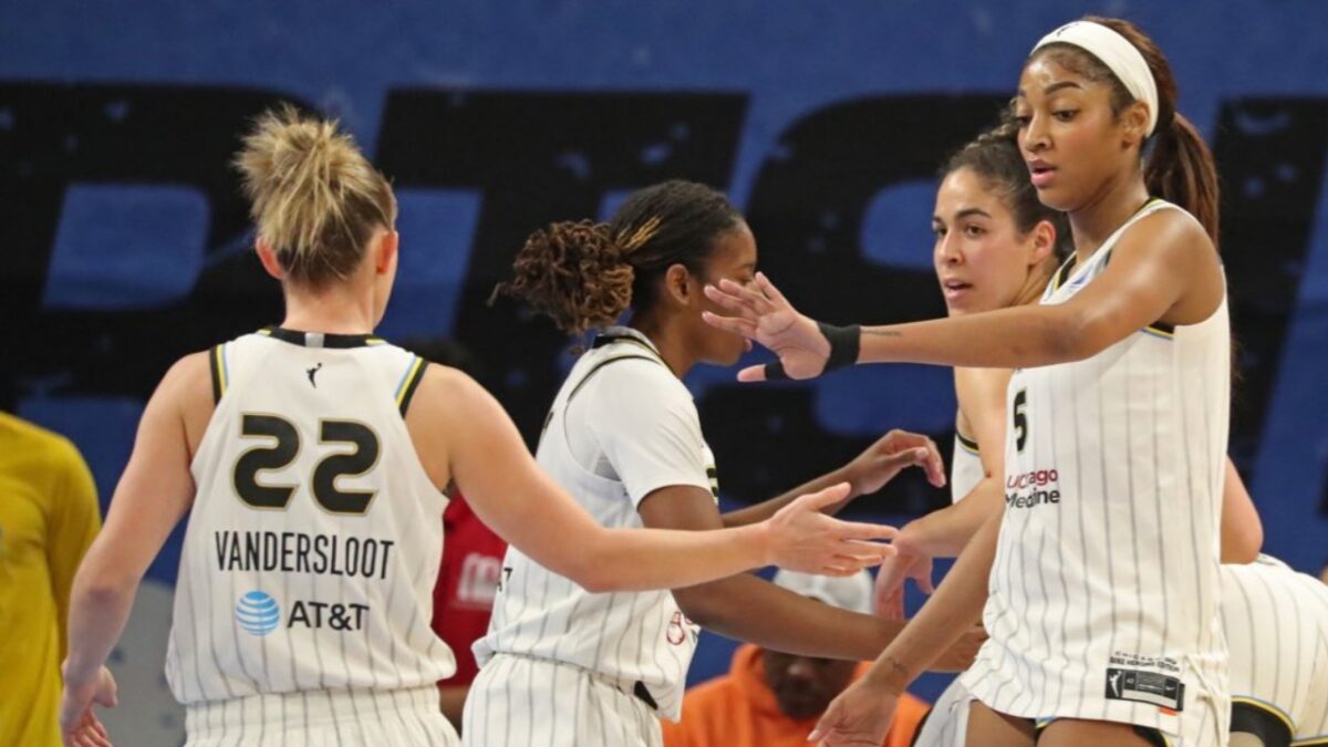 Angel Reese Devastated by Courtney Vandersloot's Injury Amidst Terrible Season 1 Angel Reese will need to step up for the Chicago Sky