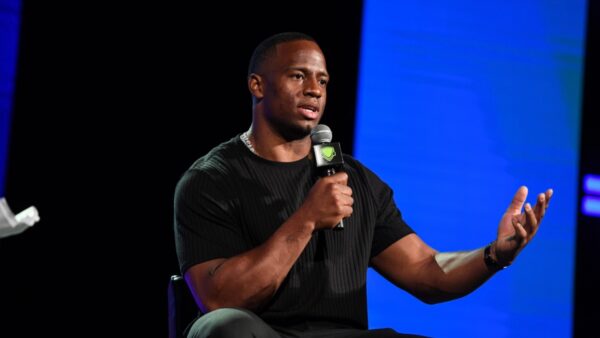 Nick Chubb Signing a $2.5 Million Contract with Texans Receives Mixed Reactions: “2.5 million for Chubb is Kind Sad”