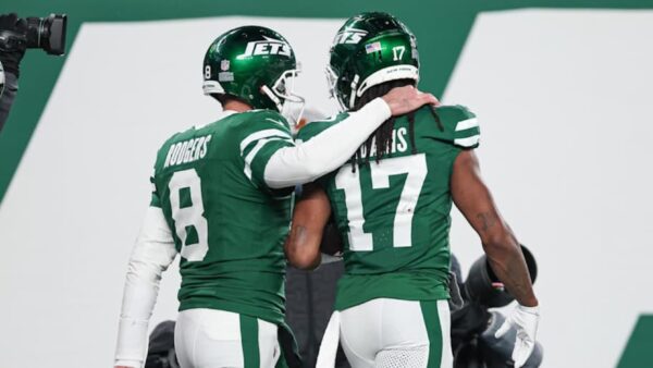 Aaron Rodgers’ Former Teammate Davante Adams Has Strong Opinions on His Time with New York Jets