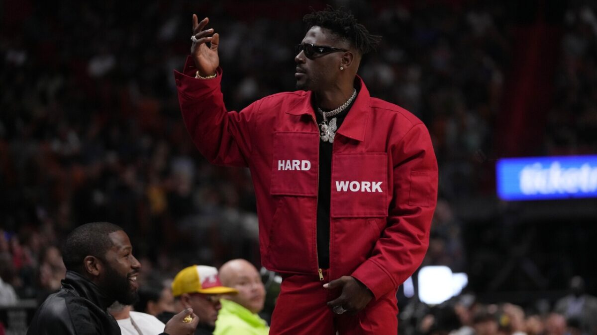 Antonio Brown Wanted for Attempted Murder After Chaos-Filled Celebrity Boxing Match 1 Antonio Brown Wanted for Attempted Murder After Chaos-Filled Celebrity Boxing Match