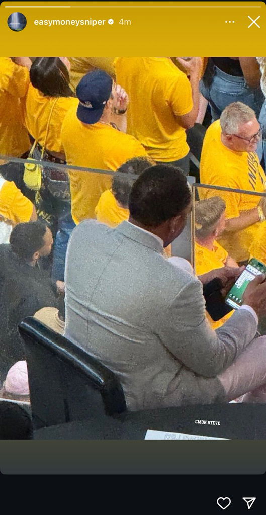 Kevin Durant and Fans Troll $100 Million Stephen A. Smith for Playing Solitaire During NBA Finals 1 Kevin Durant trolls Stephen A. Smith