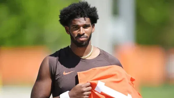 Shedeur Sanders Receives the Perfect Advice to Succeed in NFL from Browns Legend Joe Thomas