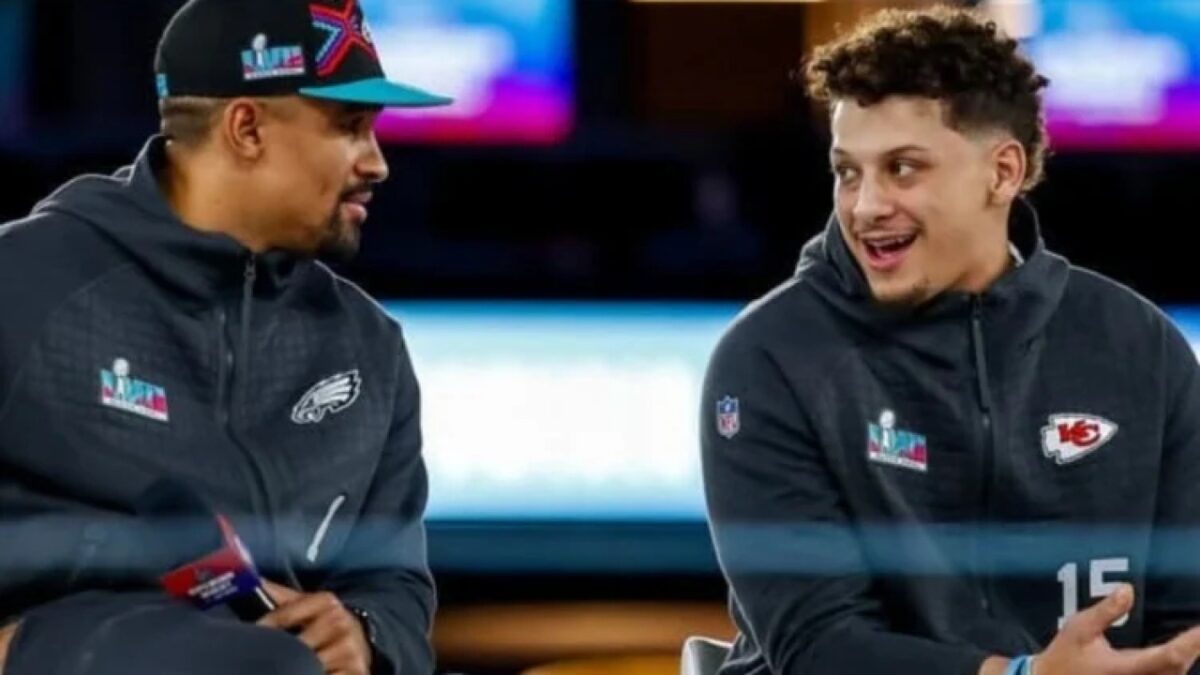 Patrick Mahomes' Head-to-Head Super Bowl Stats with Jalen Hurts Paints a Very Different Picture 1 Patrick Mahomes' Head-to-Head Super Bowl Stats with Jalen Hurts Paints a Very Different Picture