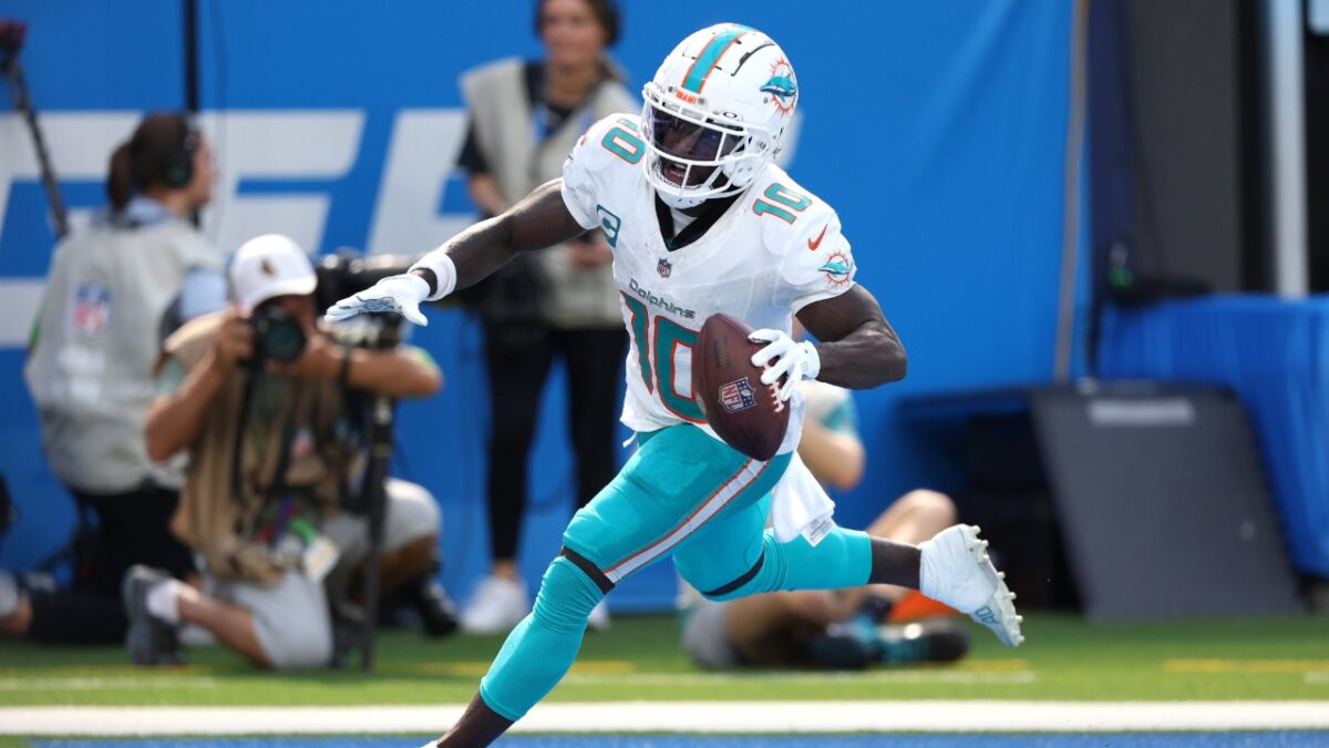 Noah Lyles Canceling 100-Meter Showdown Against Tyreek Hill Has Fans Questioning His Drive: "Scared to Compete" 1 Tyreek Hill will soon get busy preparing for the next NFL season