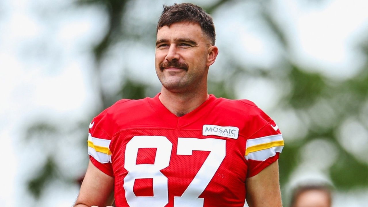 Travis Kelce Sets Championship-or-Bust Standard for Chiefs Teammates