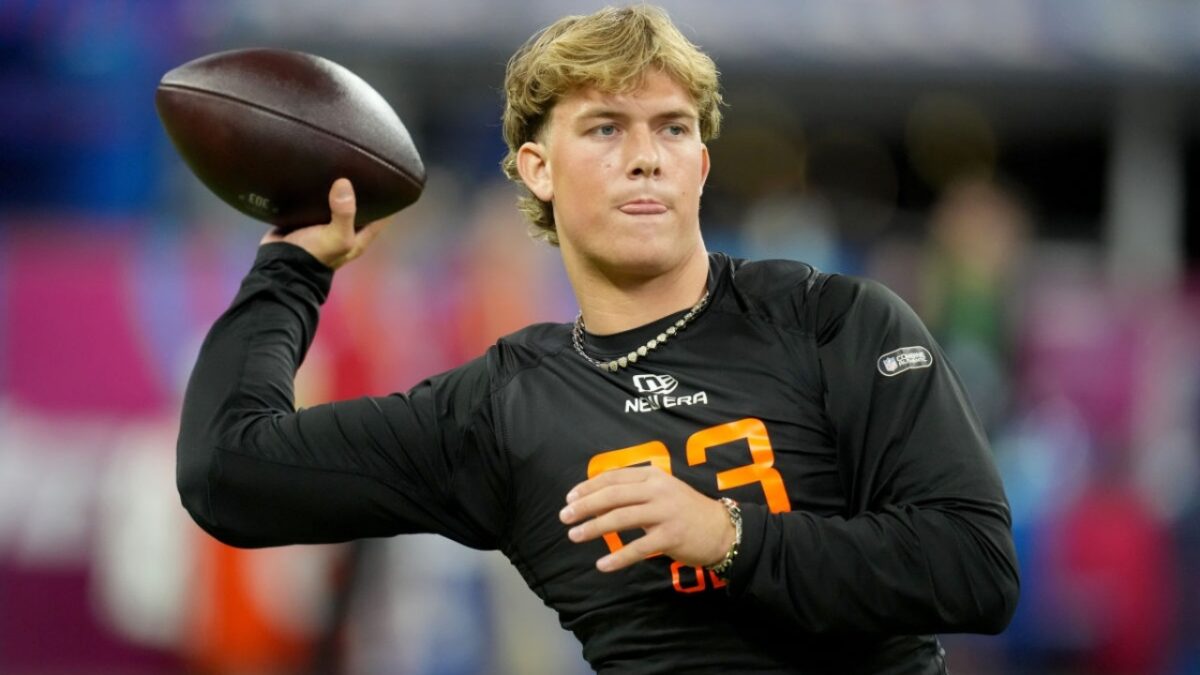 3 Reasons Why Giants Should Make Jaxson Dart Their Starter as Soon as Possible 1 Jaxson Dart