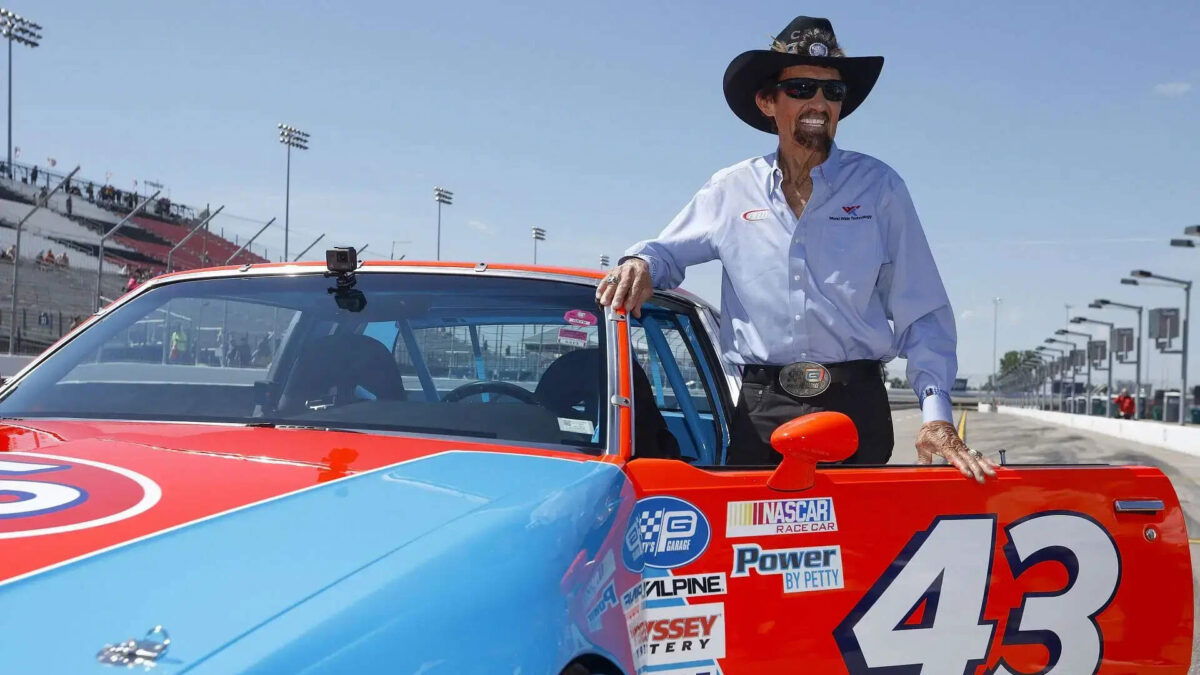 Richard Petty Slams NASCAR's "Handicapped" Racing Format 1 8. Richard Petty