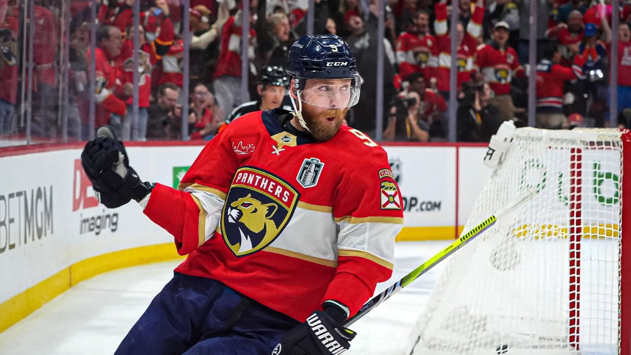 Sam Bennett Signing 8-Year, $64 Million Contract Extension with Panthers Has Fans HYPED up on Social Media: “Retire the Jersey Number Now”