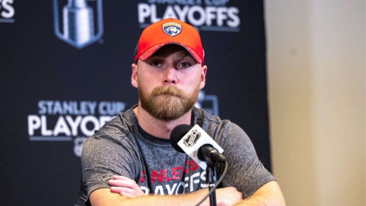 Sam Bennett Signing 8-Year, $64 Million Contract Extension with Panthers Has Fans HYPED up on Social Media: "Retire the Jersey Number Now" 1 Sam Bennett
