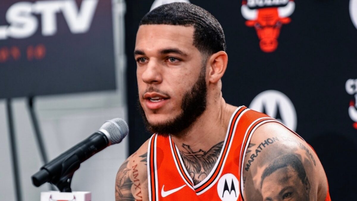 NBA fans roast Bulls Front Office For Lonzo Ball Trade After Not Getting Any Picks 1 Lonzo Ball
