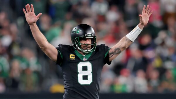 Free Agent Wide Receiver Attracts Mike Tomlin’s Attention to Play Alongside Aaron Rodgers at Steelers