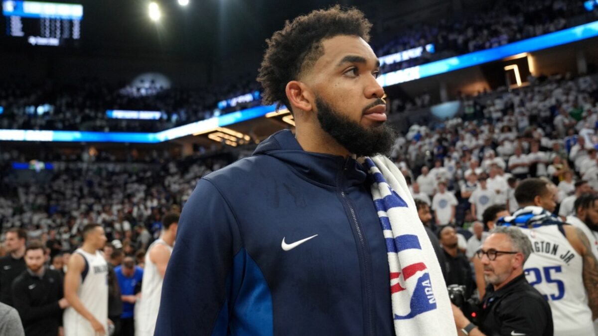 Karl-Anthony Towns Hilariously Reacts to Dawn Staley Rumors Amidst Knicks Coach Hunt 1 Karl Anthony Towns 1