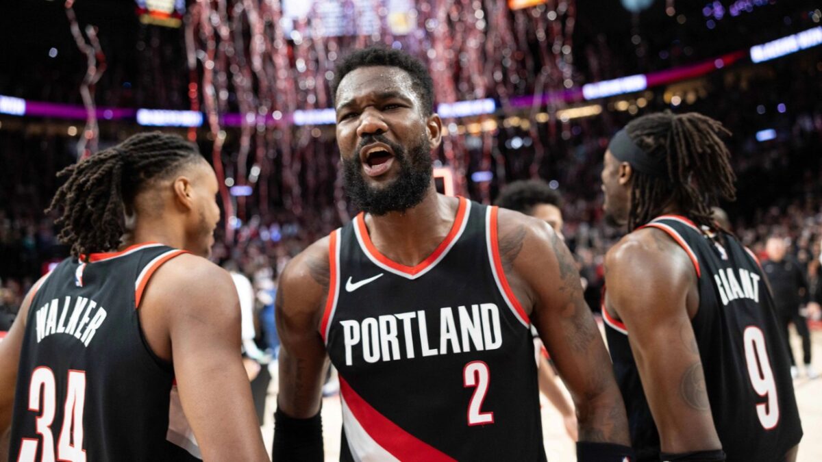 3 Centers Lakers Can Add to Create Championship-Caliber Roster 2 Deandre Ayton's contract buyout makes things easier for Lakers