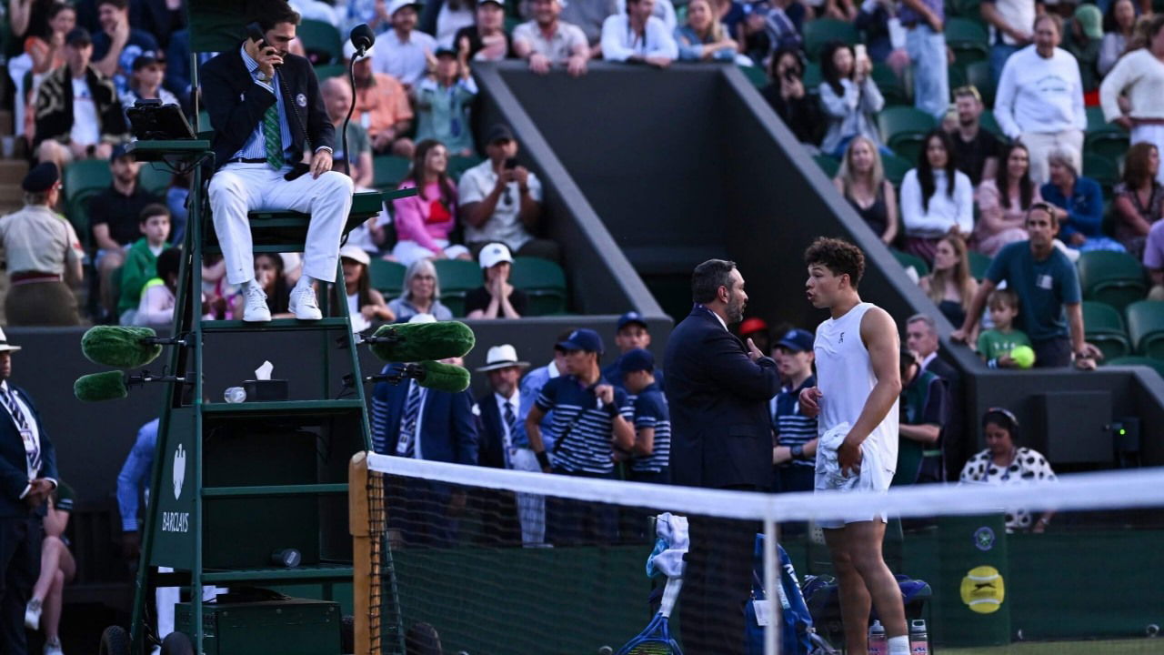 Ben Shelton Reveals Hilarious Story About his Interaction with the Chair Umpire Over Match Suspension at Wimbledon