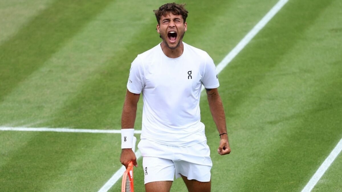 (Video) Flavio Cobolli's father burst into tears after son reached his maiden Grand Slam quarter-finals at Wimbledon 1 Flavio Cobolli (via X/Jose Morgado)
