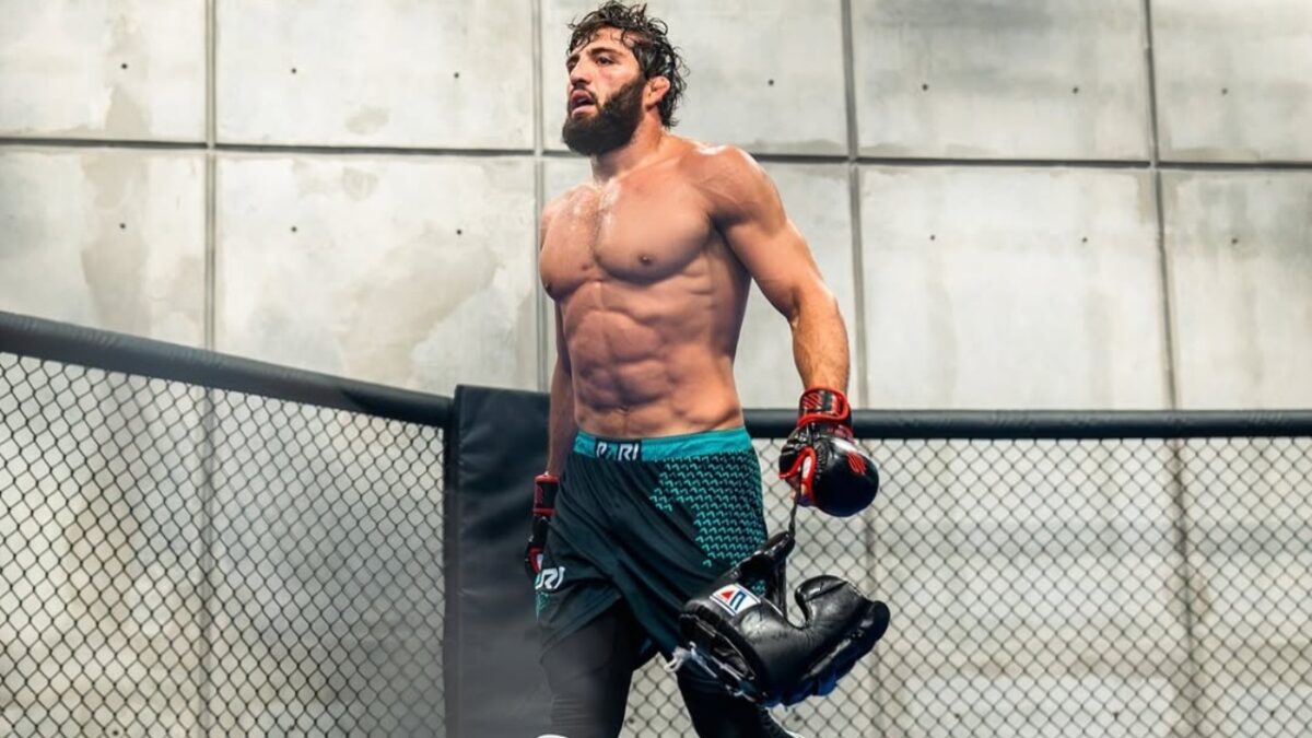 Arman Tsarukyan gets mocked by fans on the internet 